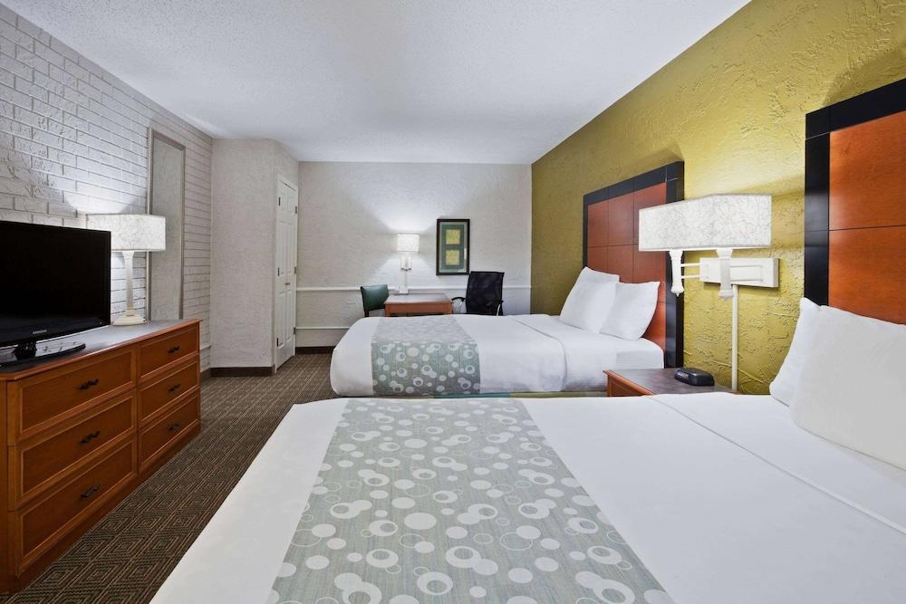 La Quinta Inn Tampa Airport Stadium Westshore Экстерьер фото