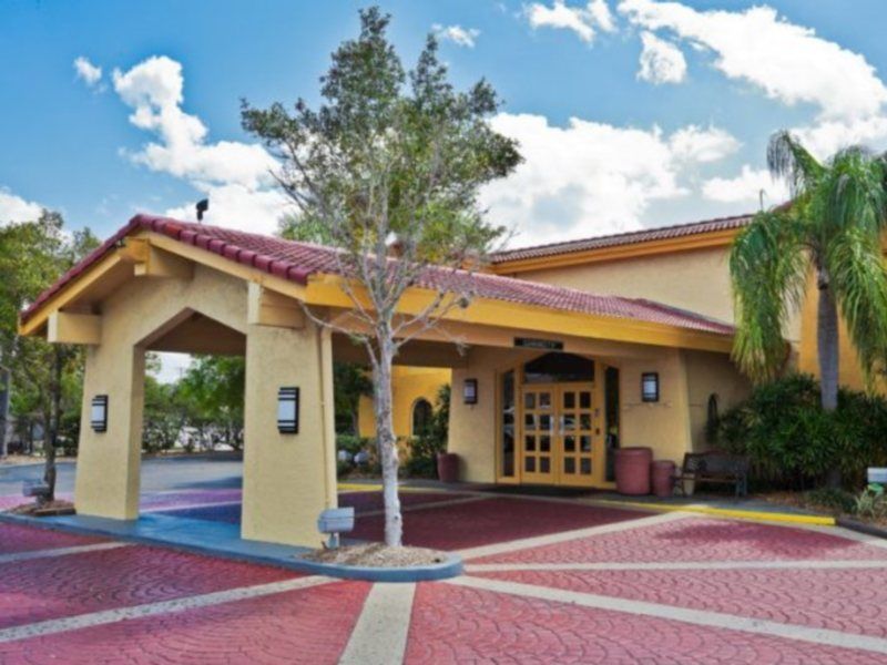 La Quinta Inn Tampa Airport Stadium Westshore Экстерьер фото